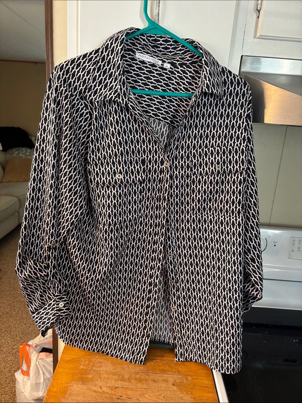 Black & White Geometric Button-Front Blouse by Notations Woman